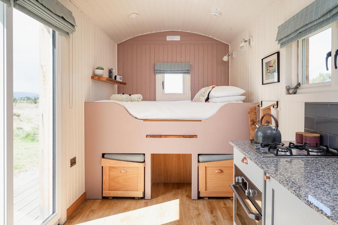 Highland Shepherd Huts Nethy Bridge Exterior photo