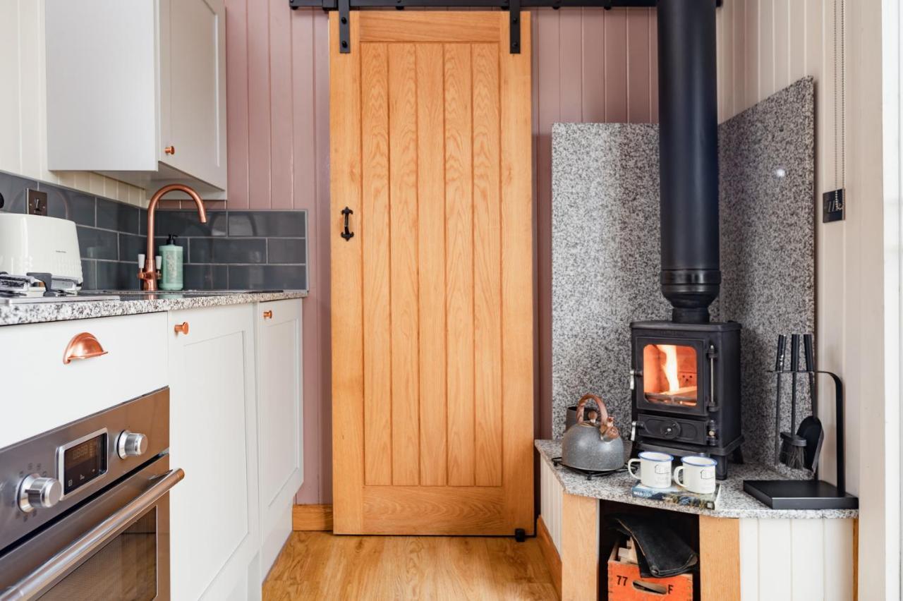 Highland Shepherd Huts Nethy Bridge Exterior photo