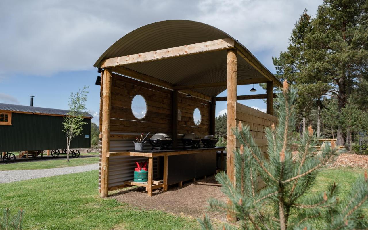 Highland Shepherd Huts Nethy Bridge Exterior photo